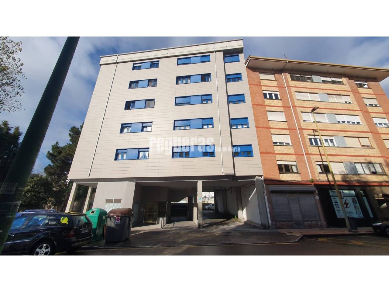 Exterior view of Garage for sale in Avilés