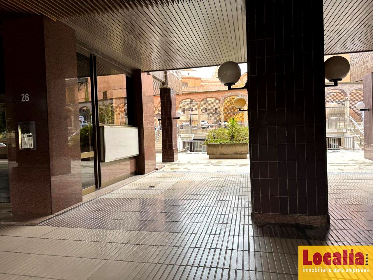 Exterior view of Flat to rent in Valladolid Capital  with Terrace, Storage room and Furnished