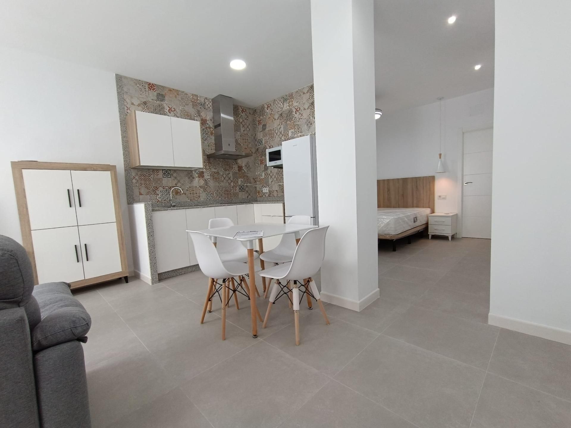 Cuina de Apartament de lloguer en  Córdoba Capital amb Aire condicionat i Calefacció