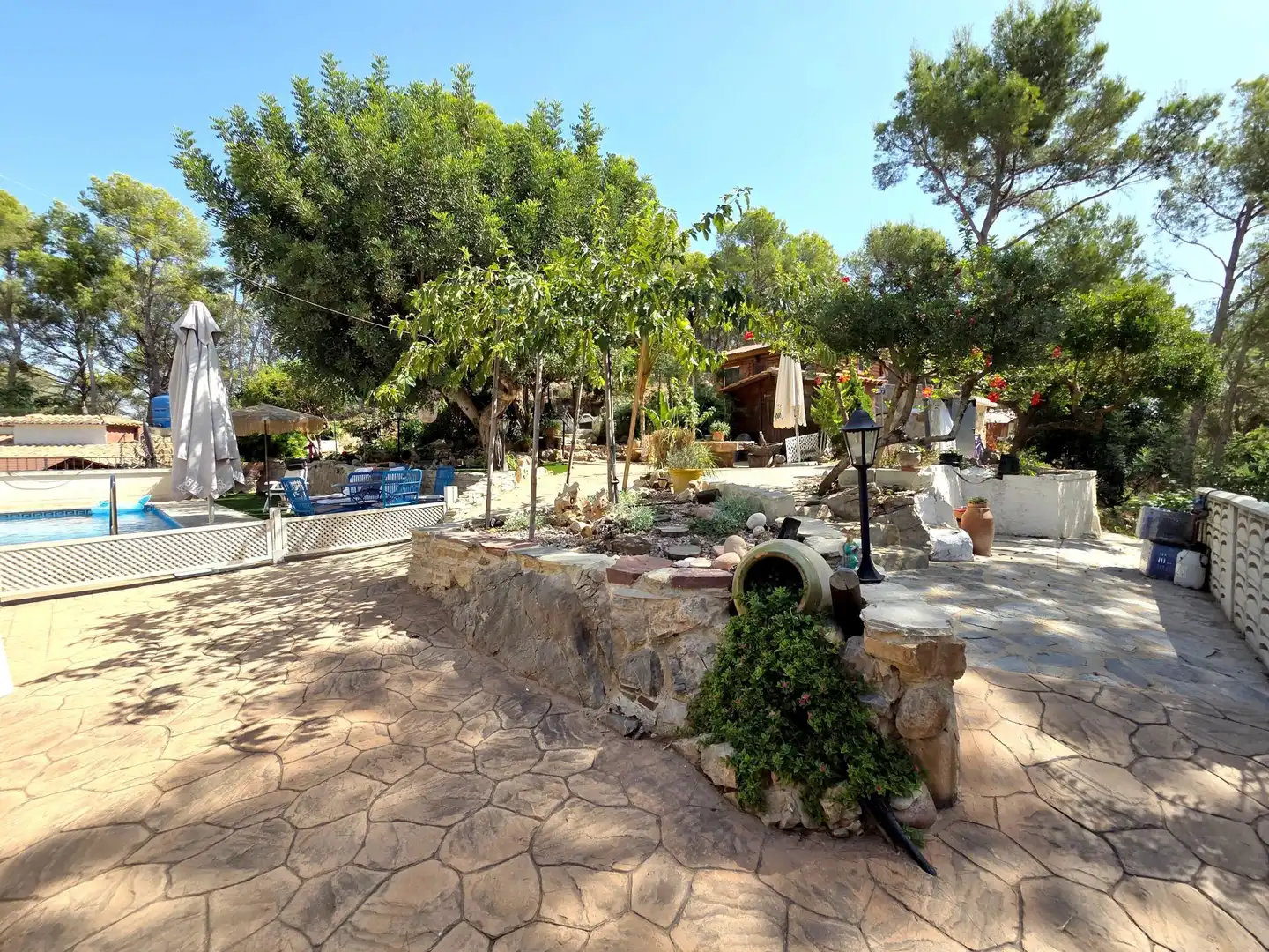 Casa rústica amb piscina en venda a Sagunto ciudad
