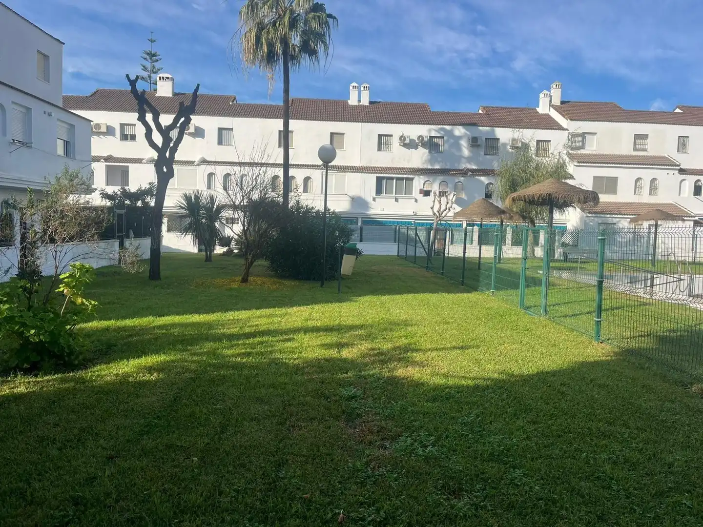 Jardín de Casa adosada en venta en El Portil con Jardín privado, Terraza y Amueblado