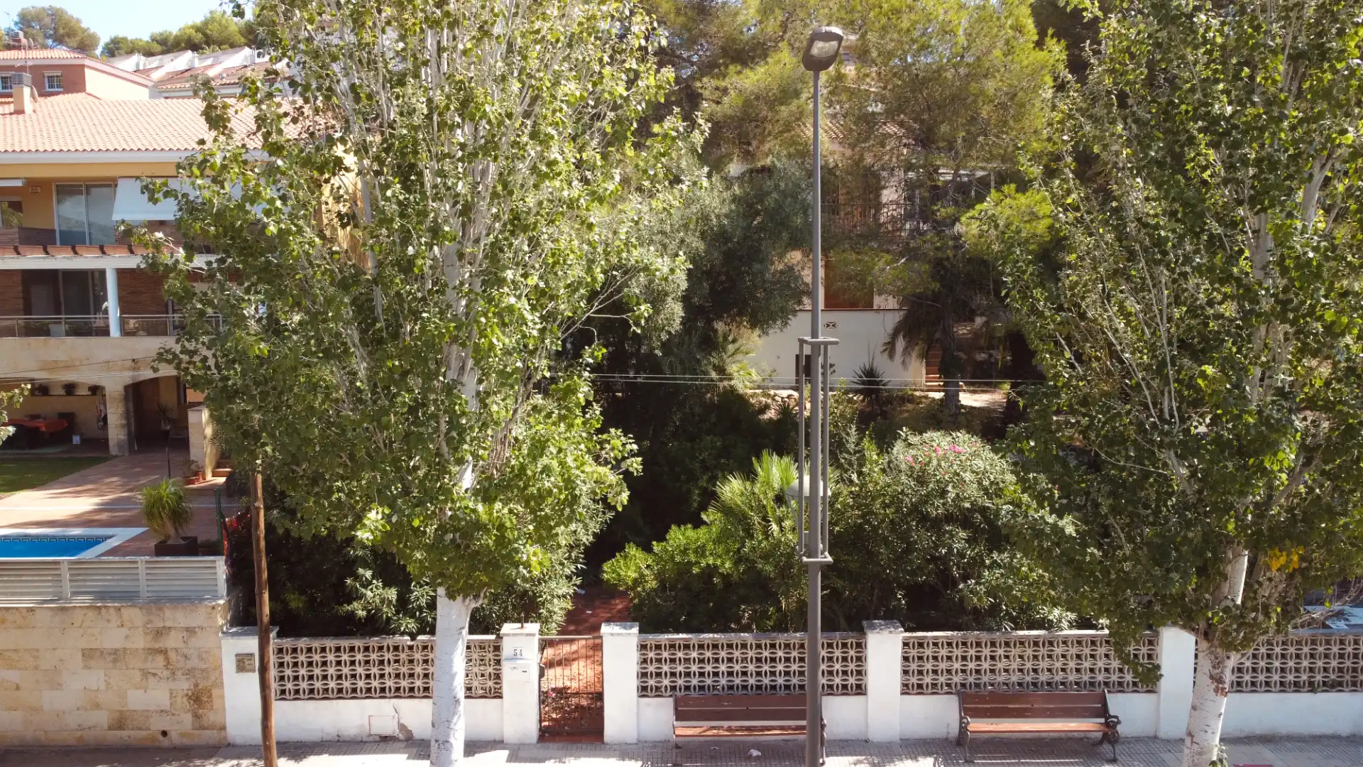Vista exterior de Casa o xalet en venda en Tarragona amb Aire condicionat, Calefacció i Jardí privat