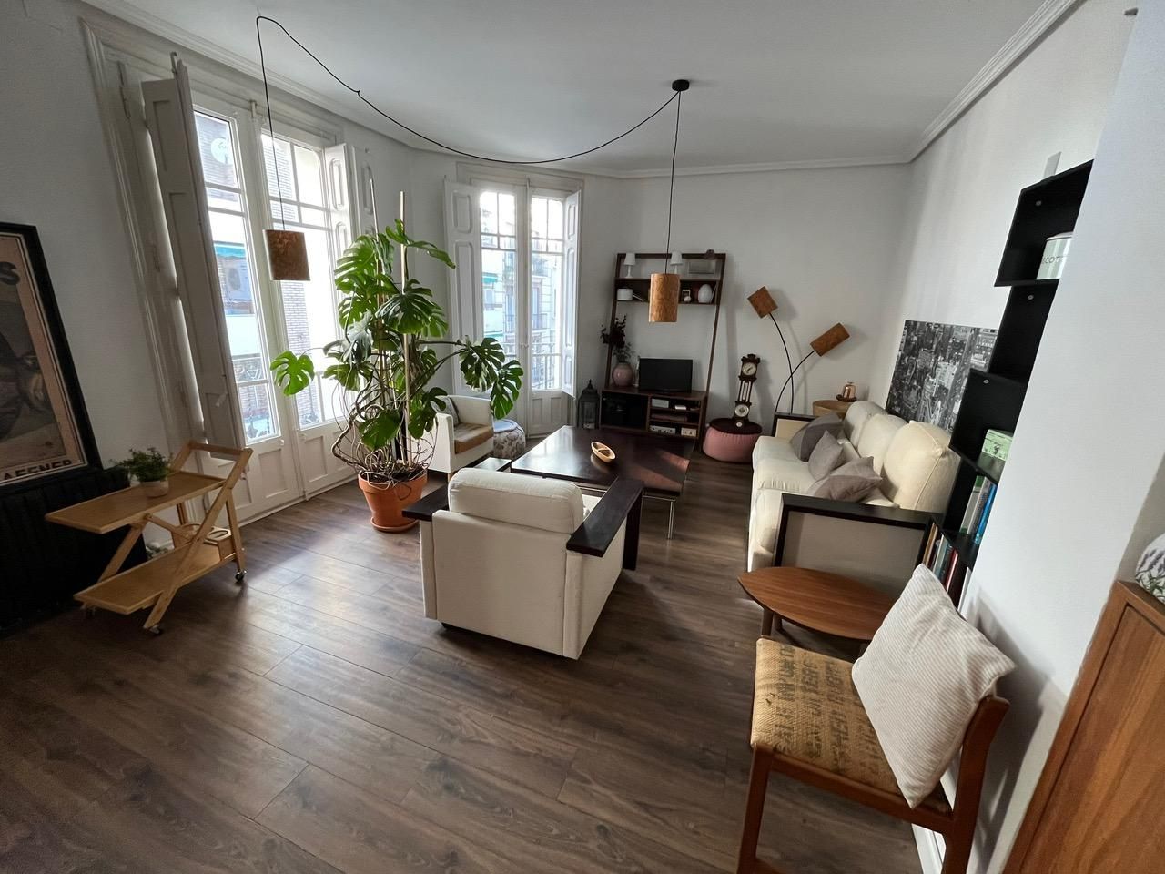 Pis de lloguer a De Bolonia, Paseo Sagasta, Centro