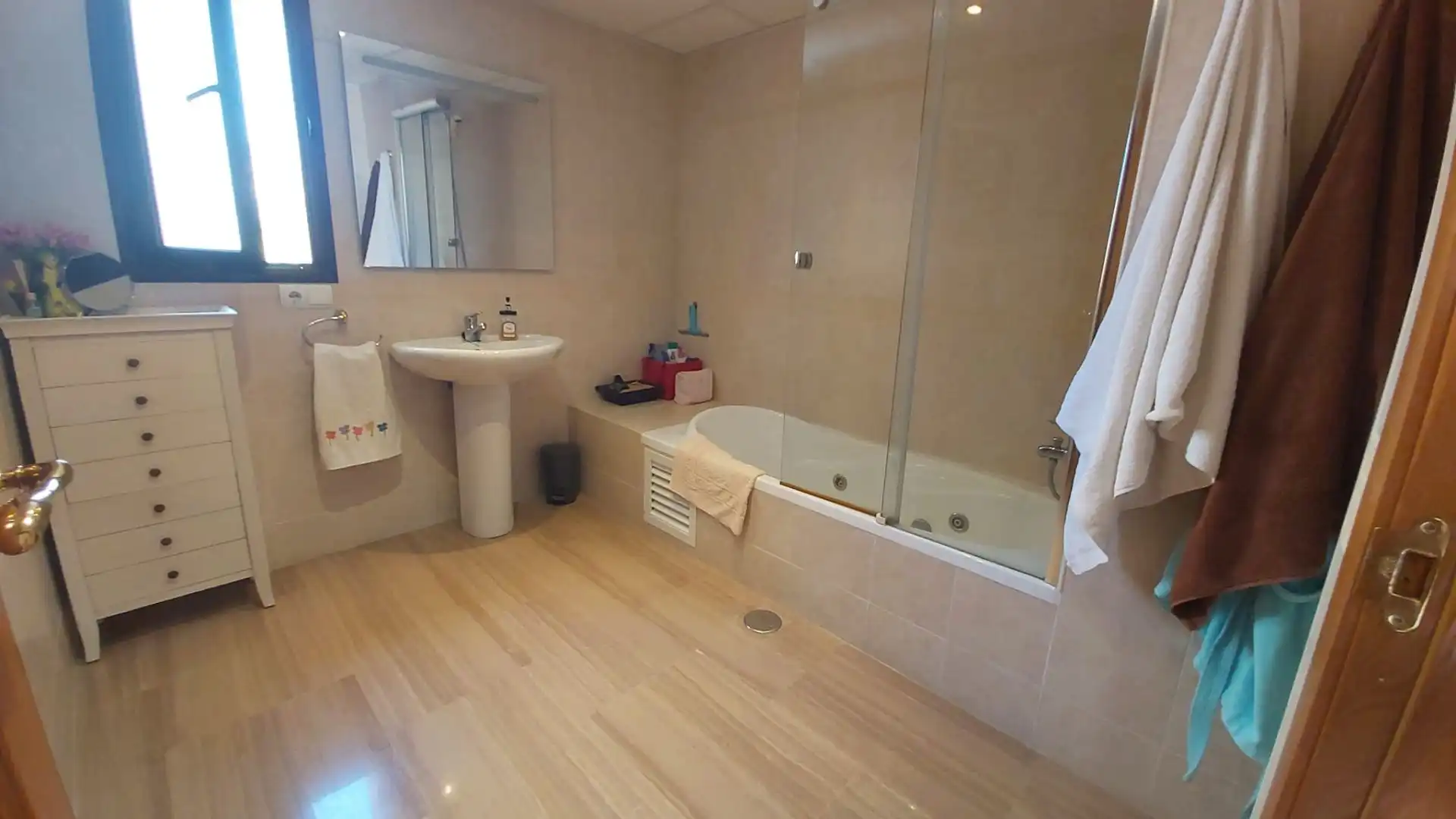 Bany de Apartament en venda en Benidorm amb Aire condicionat, Calefacció i Terrassa