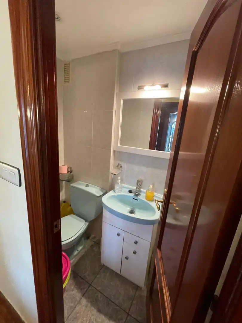 Bathroom of Flat for sale in Barakaldo   with Heating, Parquet flooring and Terrace