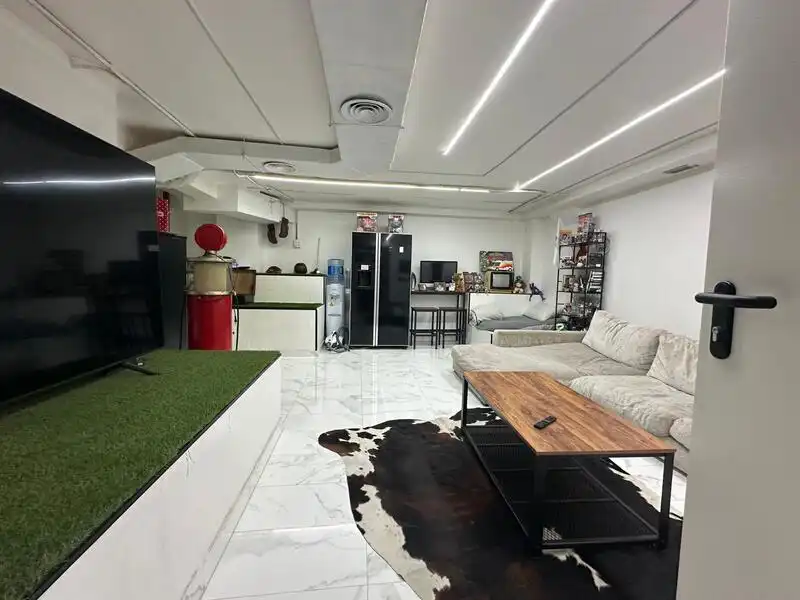 Ground floor for rent in Madrid  with Air Conditioner and Heating