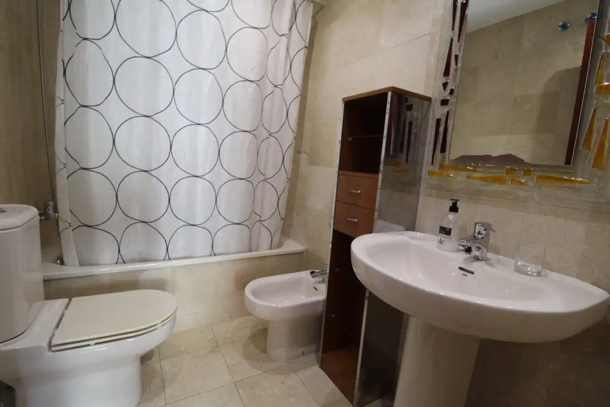 Flat for rent in Milán - Pumarín