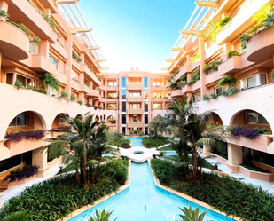 Vista exterior de Apartament en venda en Marbella amb Aire condicionat i Terrassa