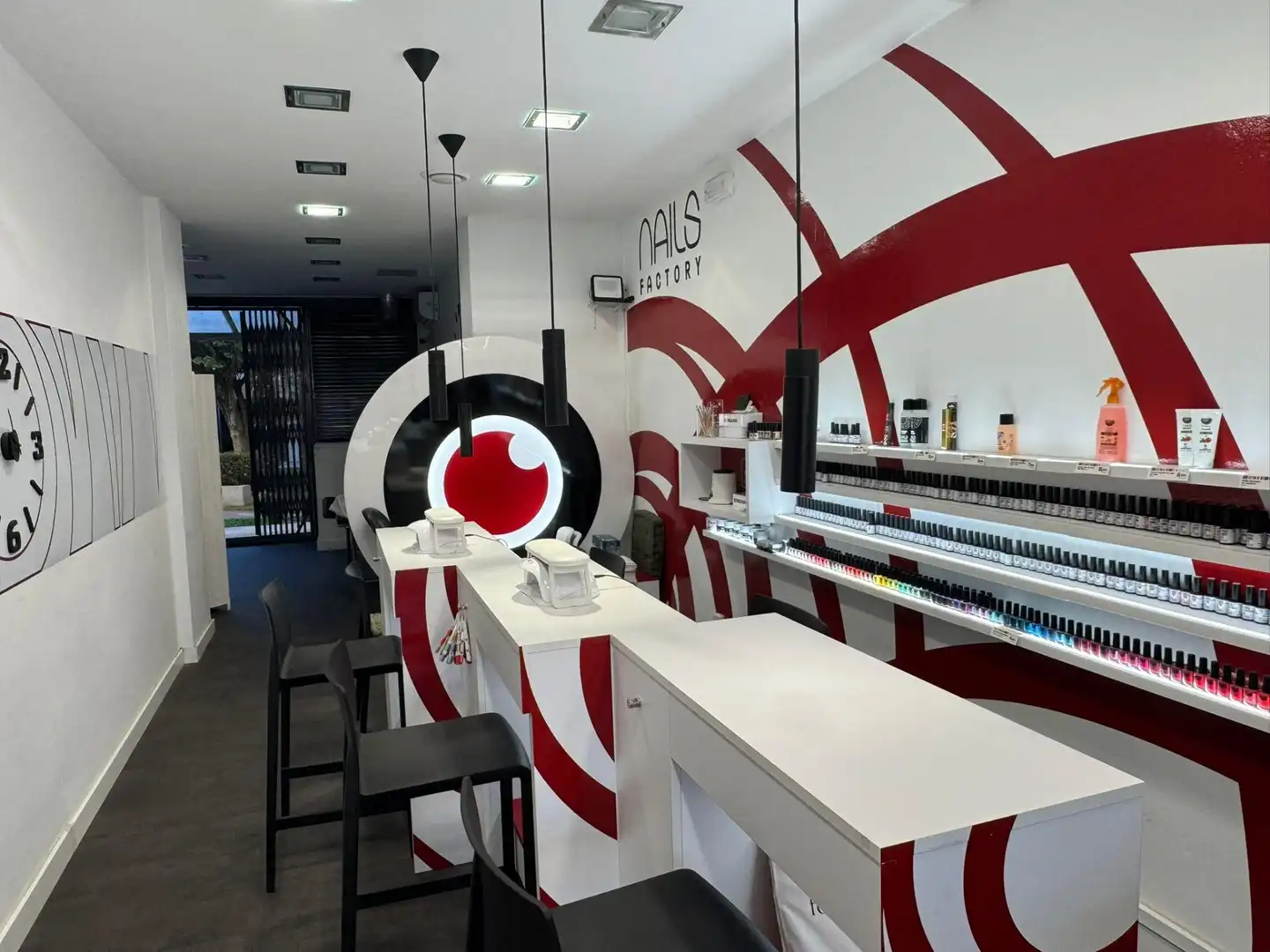 Commercial properties for transfer in Sabadell  with Furnished