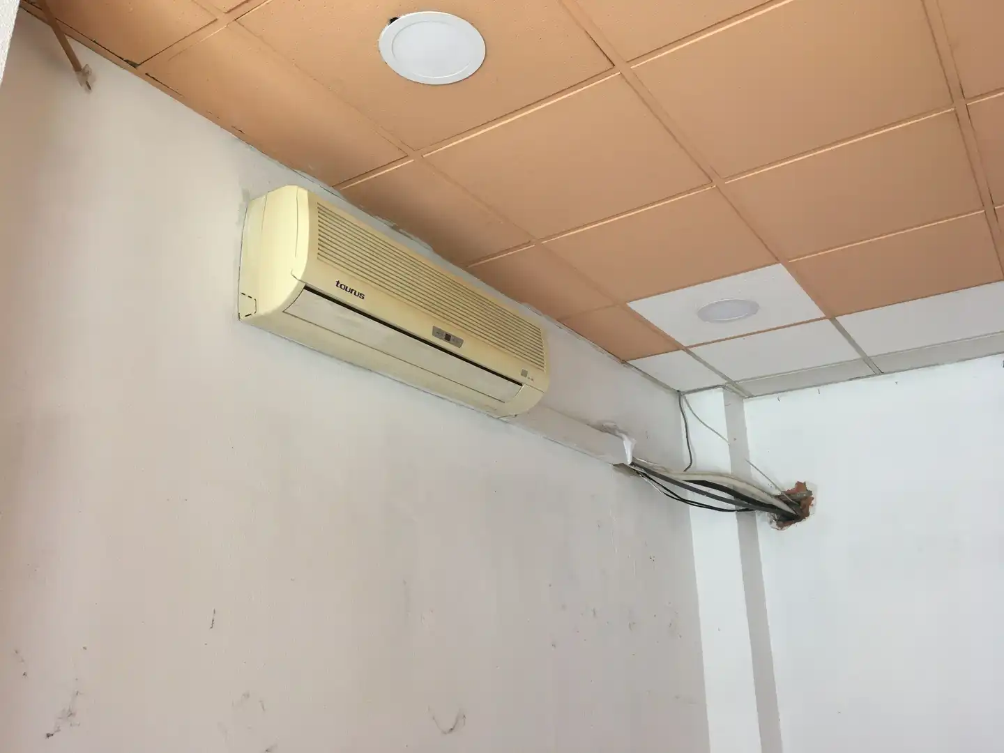 Local de alquiler en Girona con Aire acondicionado