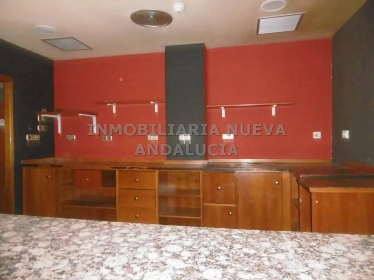 Local comercial de lloguer a San Luis, imagen 3