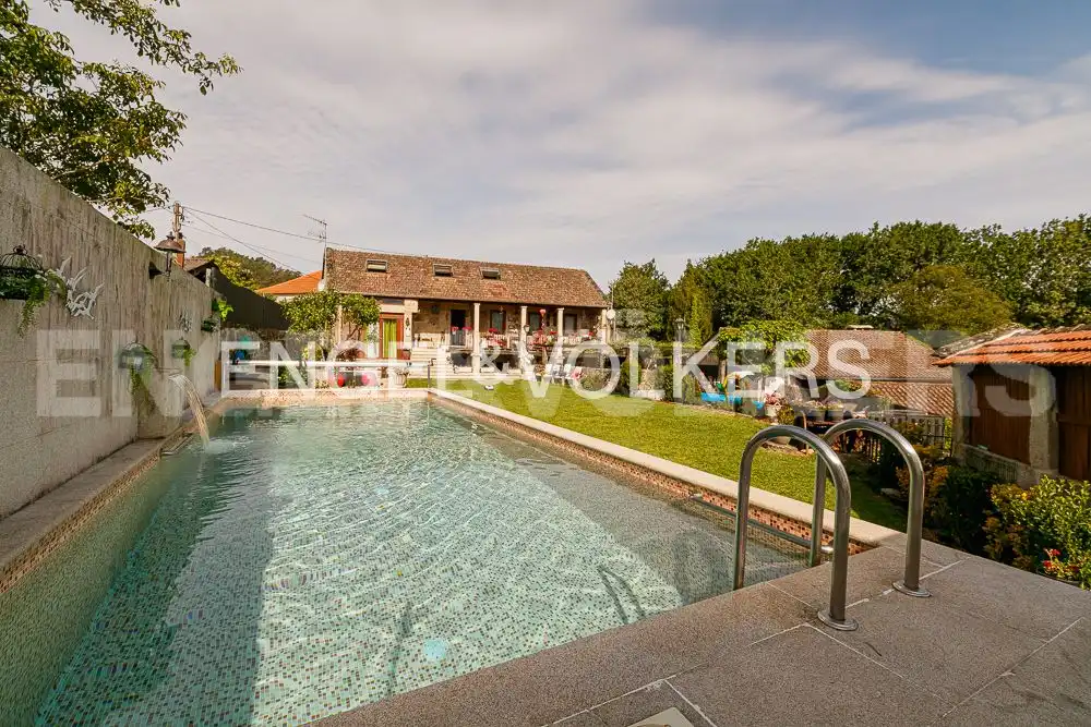 Casa con terraza en venta en Mondariz