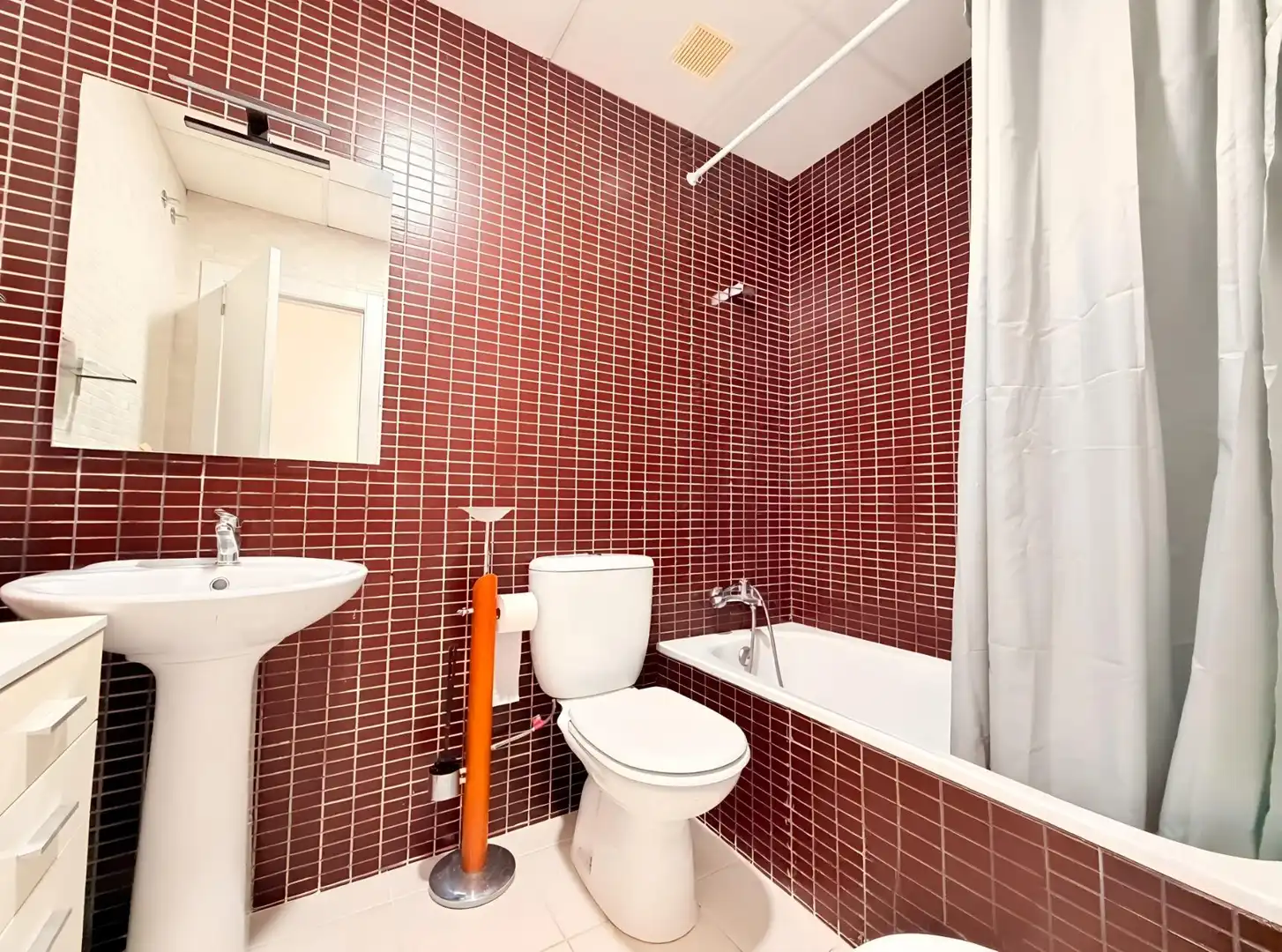 Baño de Planta baja en venta en Vinaròs con Aire acondicionado, Calefacción y Amueblado