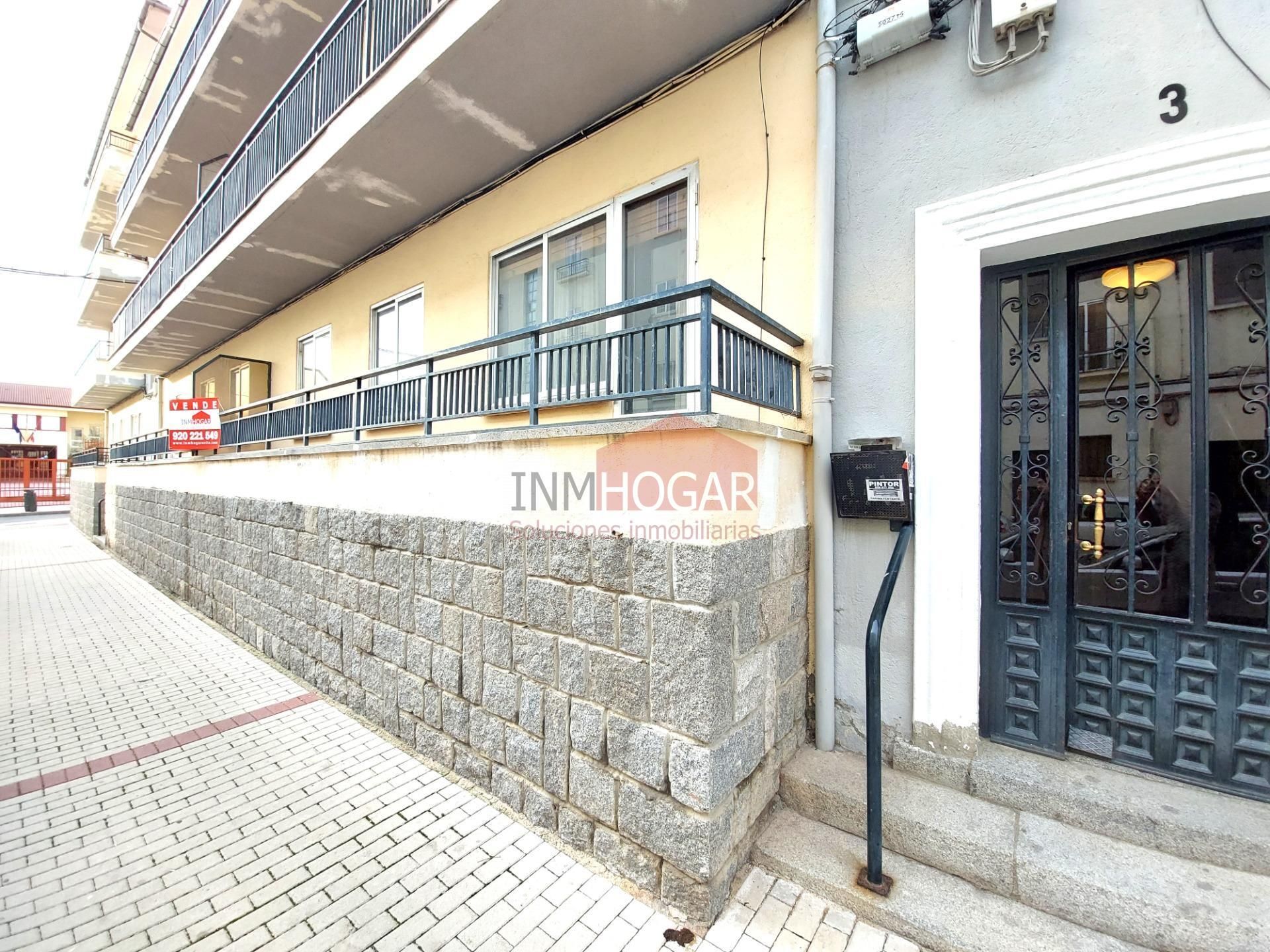 Vista exterior de Pis en venda en Ávila Capital amb Calefacció i Parquet