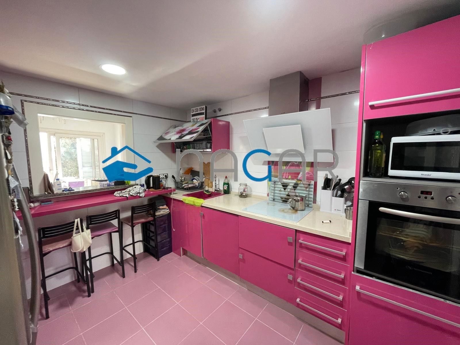 Kitchen of Single-family semi-detached for sale in La Línea de la Concepción  with Private garden, Furnished and Community pool