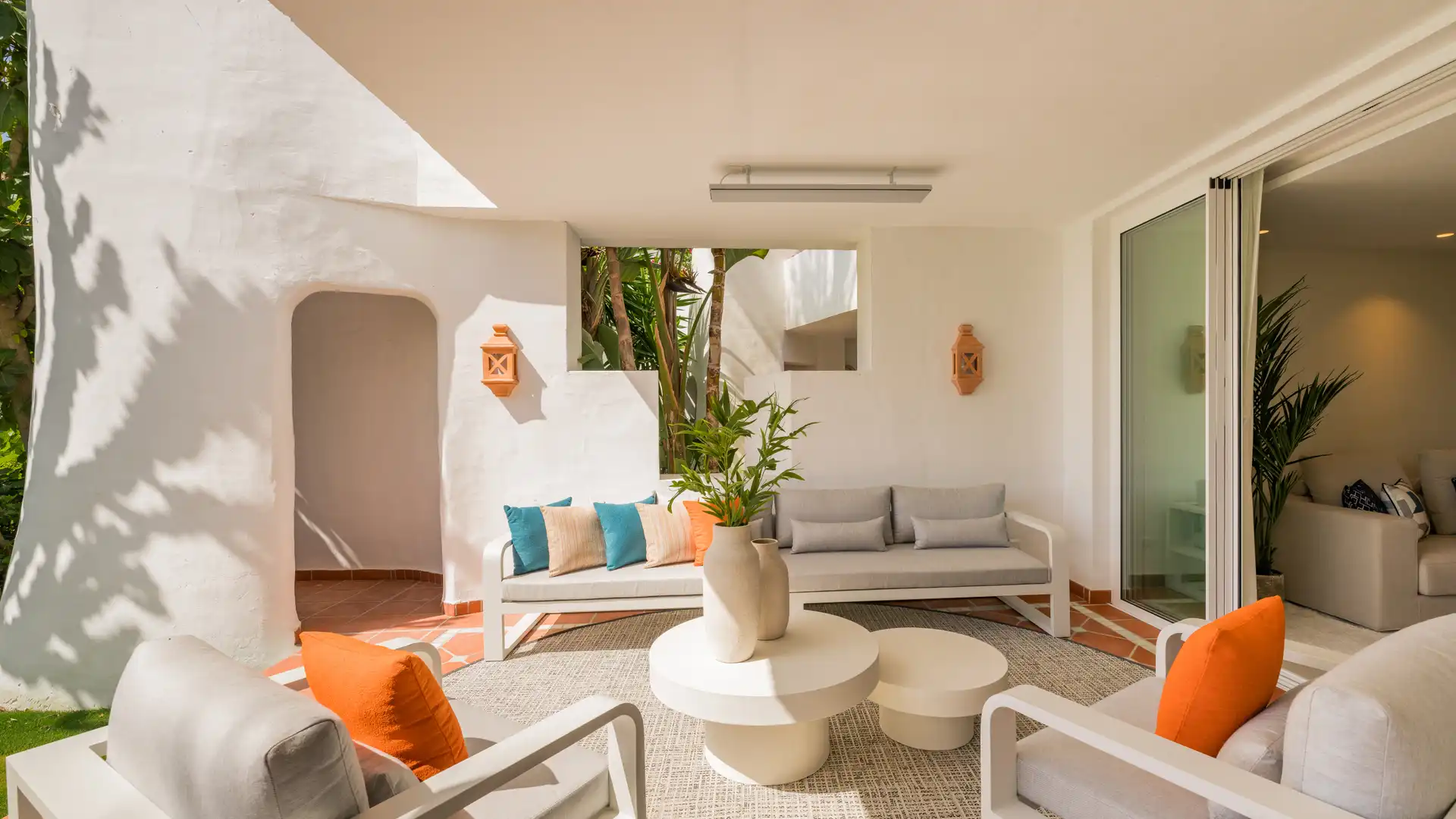 Terraza de Apartamento en venta en Estepona con Terraza, Amueblado y Piscina comunitaria