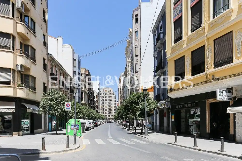 Exterior view of Flat for sale in Valencia  with Air Conditioner, Heating and Parquet flooring