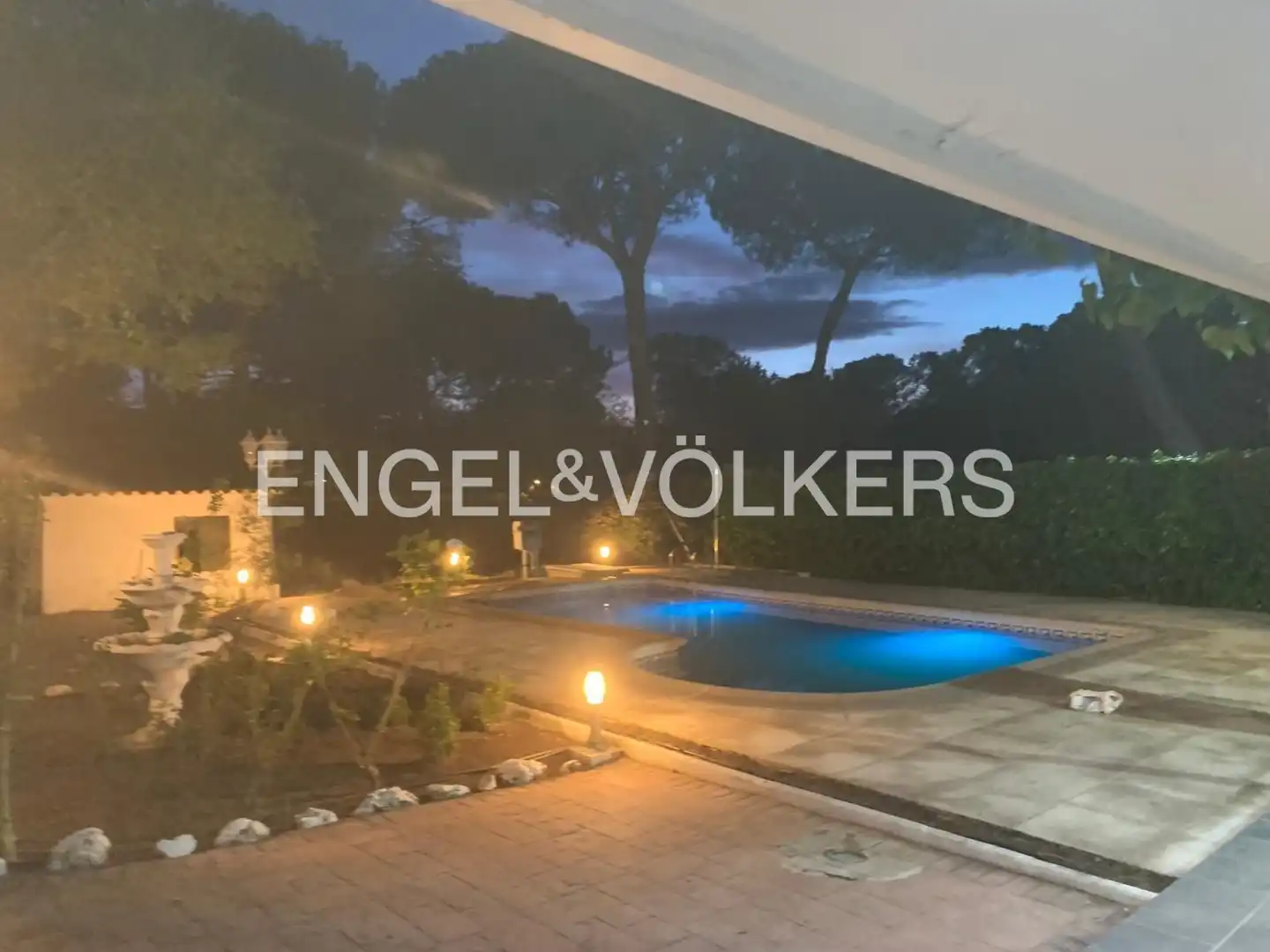 Piscina de Casa o chalet de alquiler en Madrid con Calefacción y Se aceptan mascotas