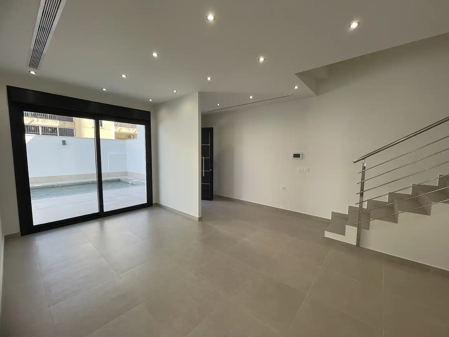Houses for sale in Almoradí  with Air Conditioner, Private garden and Terrace