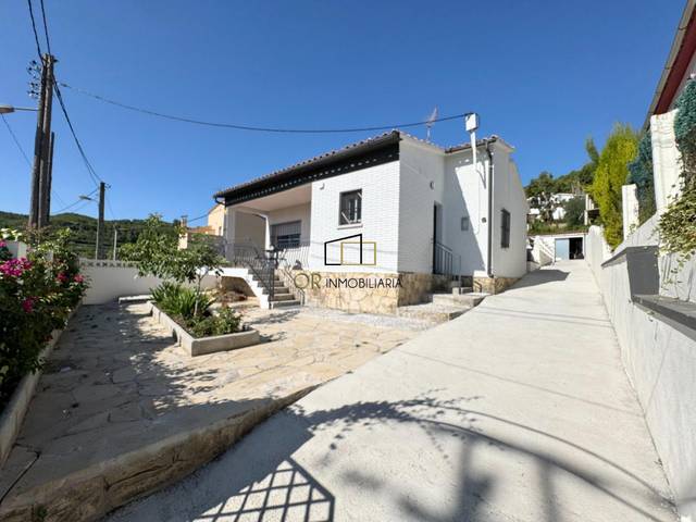 Casa-chalet en Venta en Pontons
