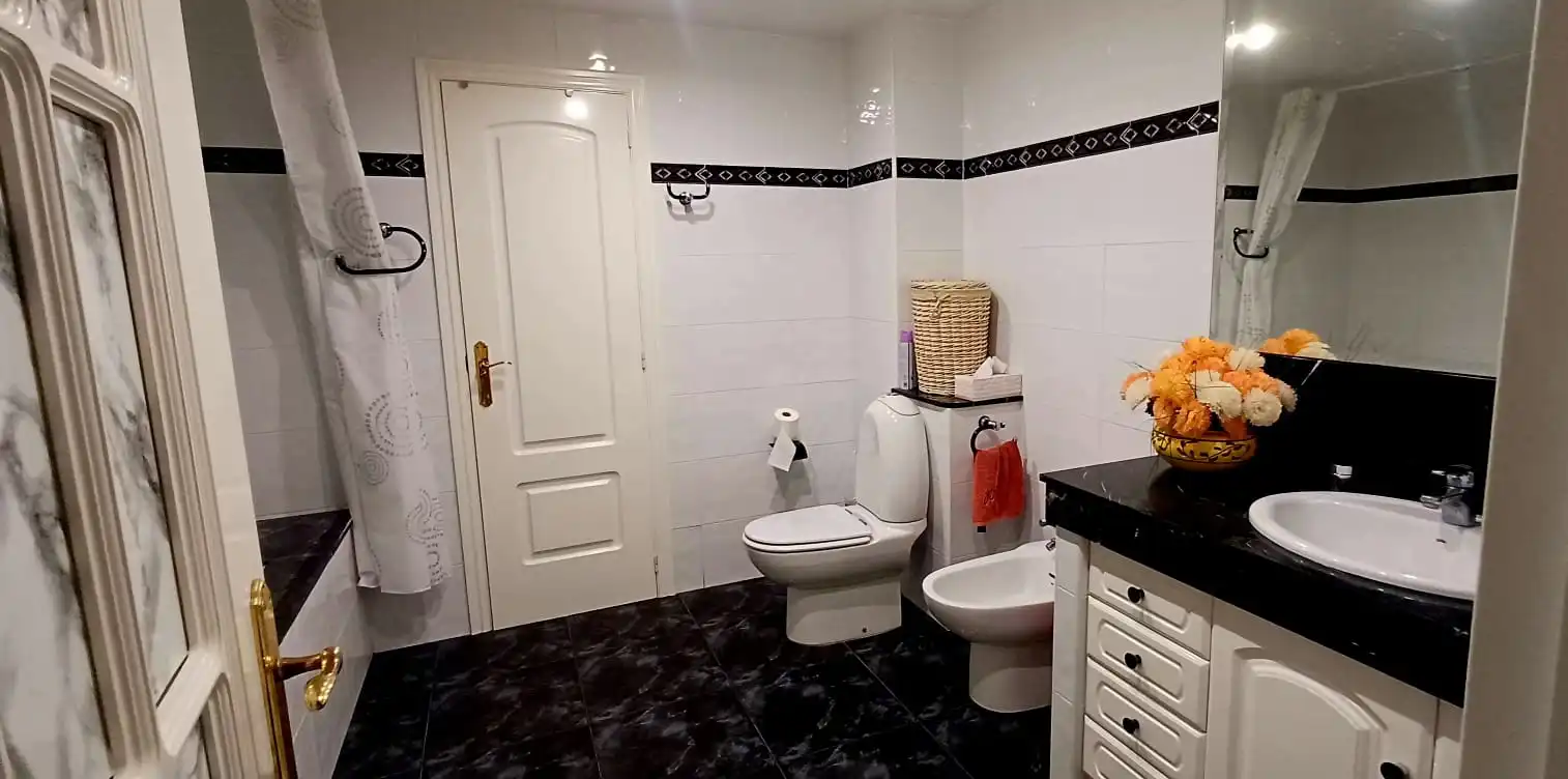 Badezimmer von Dachboden zur Miete in Xeraco mit Klimaanlage, Möbliert und Haustiere erlaubt