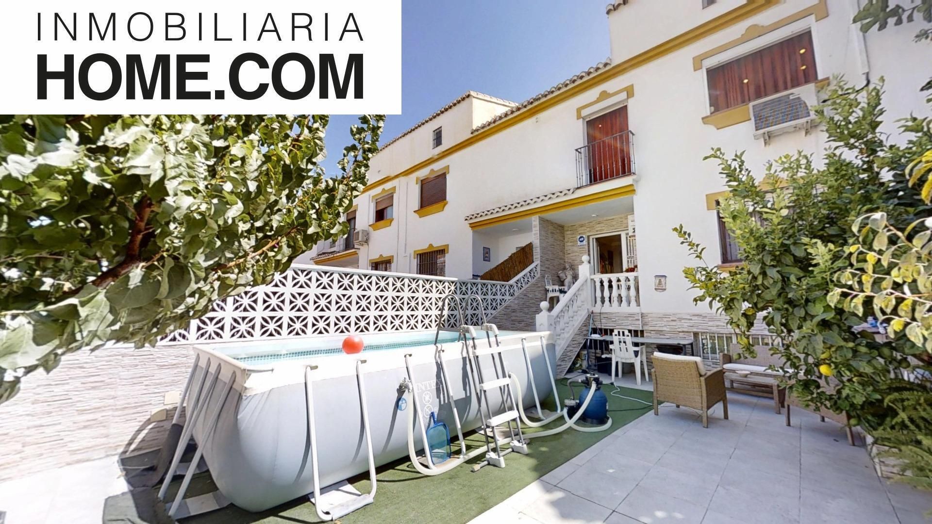 Exterior view of Single-family semi-detached for sale in Málaga Capital  with Heating, Terrace and Storage room