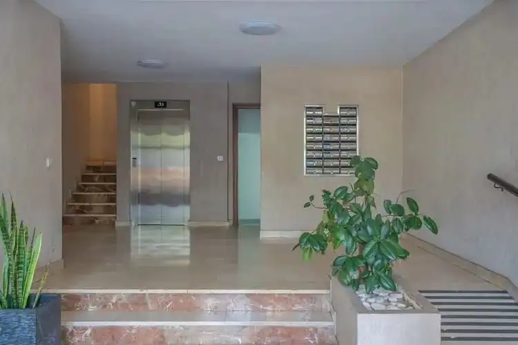 Piso en venta en Benidorm con Terraza, Amueblado y Piscina comunitaria