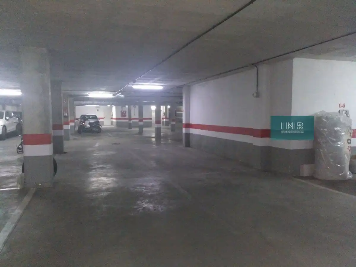 Garage for sale in Avenida HYTASA, 12, El Plantinar – Avda. La Paz - El Juncal