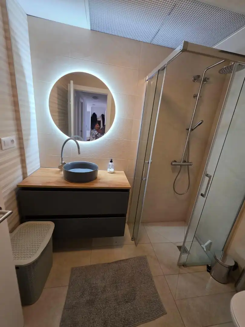 Baño de Apartamento de alquiler en Águilas con Aire acondicionado, Terraza y Amueblado