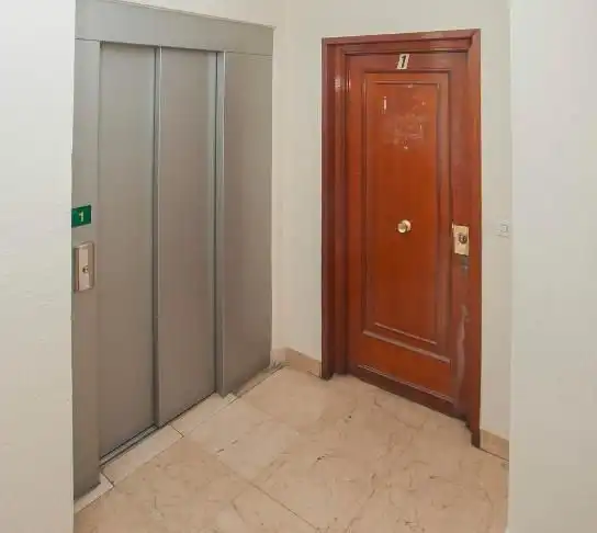 Oficina amb ascensor en venda a Avenida del Cid Campeador, imagen 7