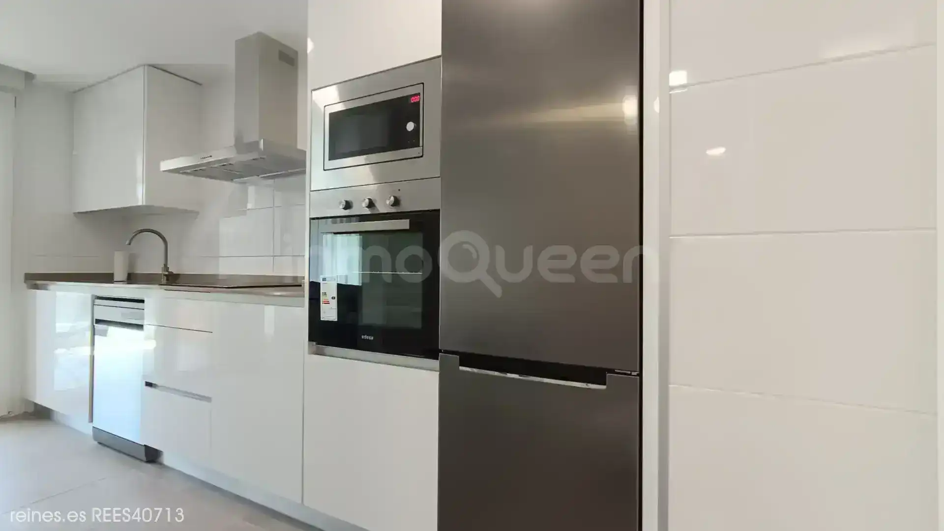 Cocina de Piso de alquiler en Oviedo  con Calefacción, Terraza y Amueblado