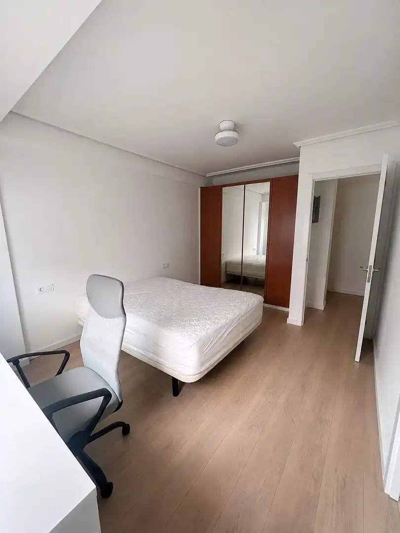Dormitori de Apartament de lloguer en Burjassot