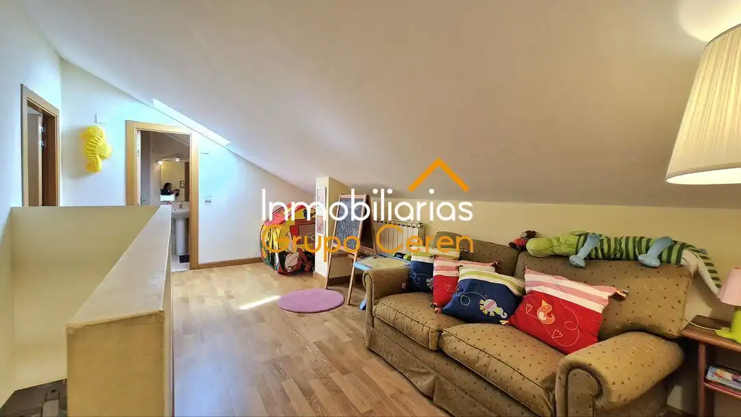 Casa adosada en venta en Cirueña con Calefacción, Jardín privado y Terraza