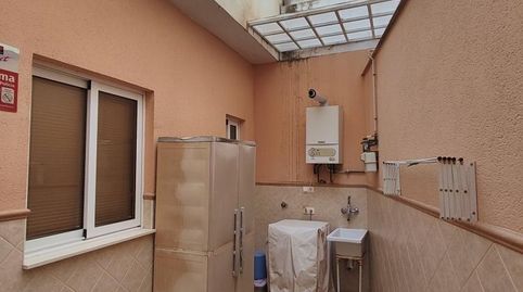 Foto 3 de Casa adosada en venta en Totana, Murcia