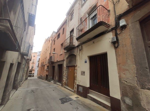 Houses for sale in C/ D´En Bosch , Valls