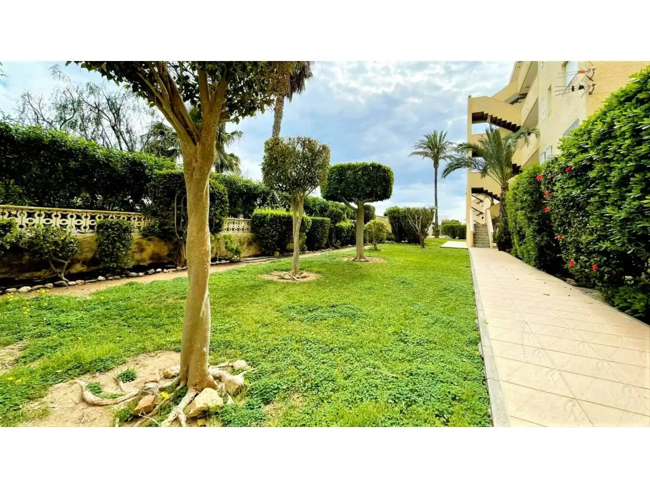 Jardín de Piso en venta en Roquetas de Mar con Aire acondicionado, Calefacción y Parquet