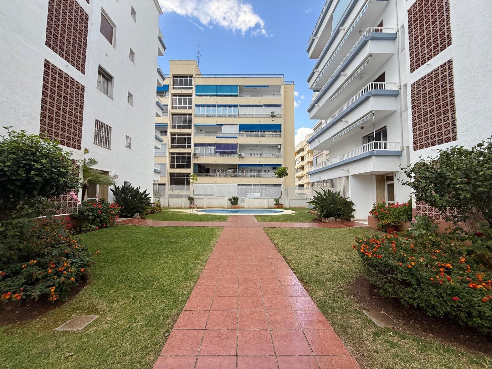 Exterior view of Planta baja for sale in Marbella  with Private garden, Terrace and Community pool