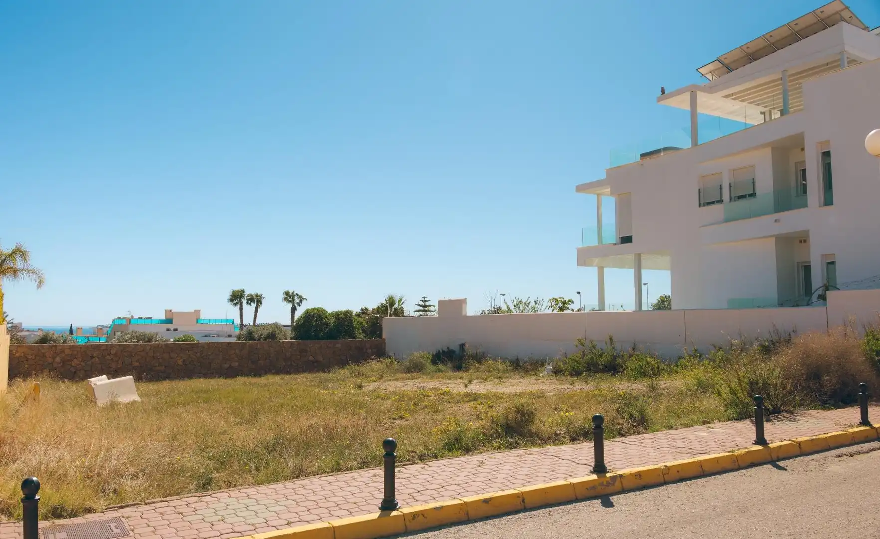 Lands and plots for sale in Calle de La Coruña 6, imagen 2