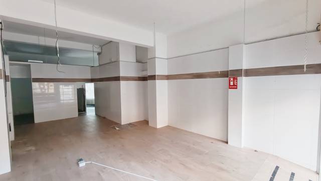 Local comercial en Alquiler en Porta