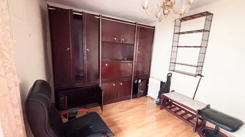 Foto 2 de Piso en venta en Maestros Nacionales, 25, Milán - Pumarín, Oviedo