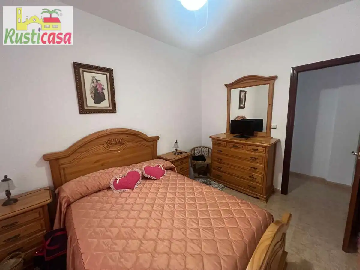Habitación de Casa o chalet en venta en Baños de la Encina con Terraza, Amueblado y Balcón