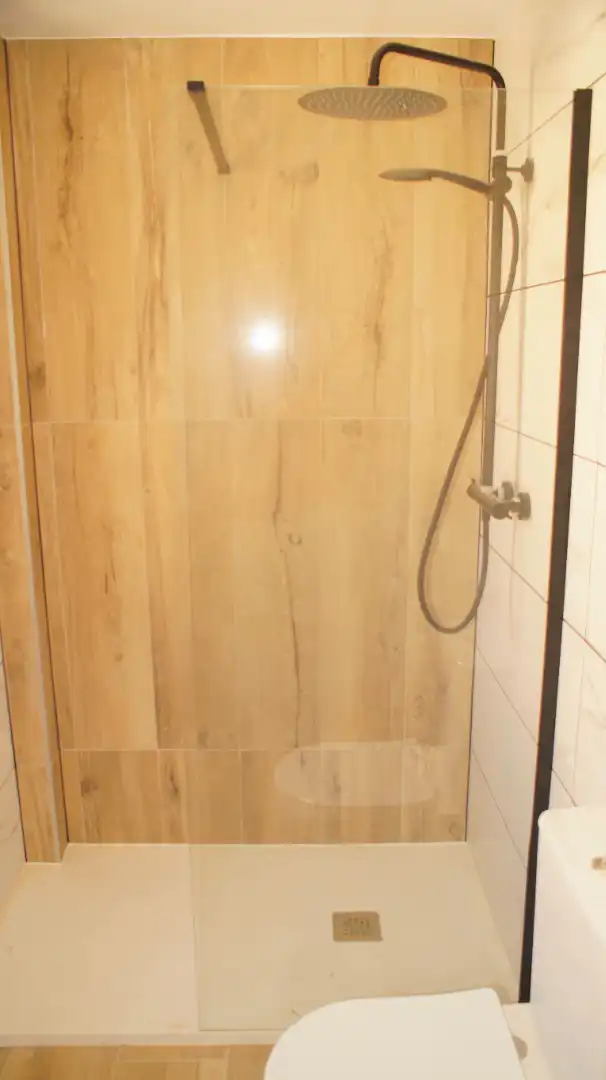 Bany de Casa adosada en venda en Santa Eulàlia de Ronçana amb Aire condicionat, Calefacció i Terrassa