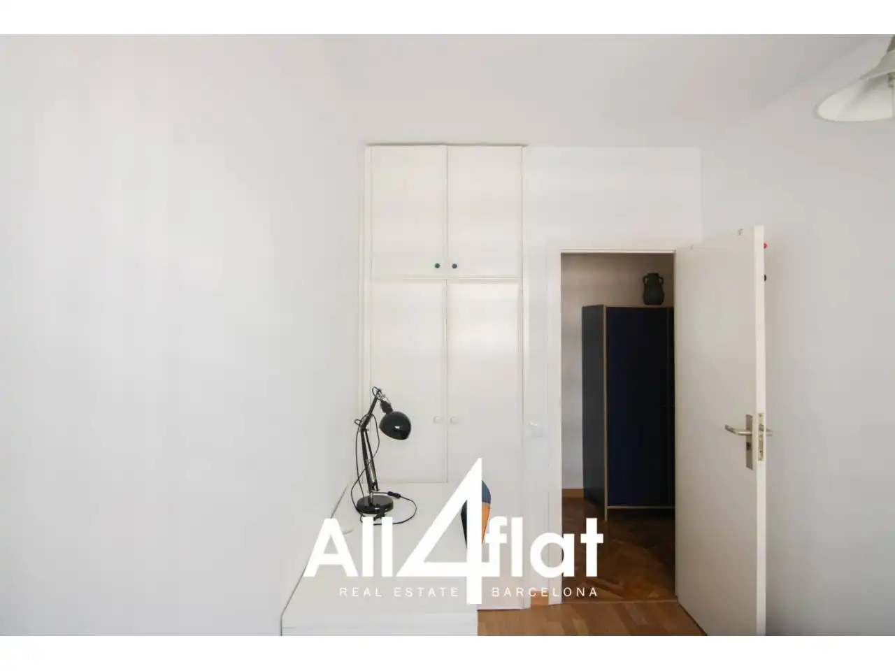 Schlafzimmer von Wohnung zur Miete in Barcelona mit Heizung, Parkett und Terrasse