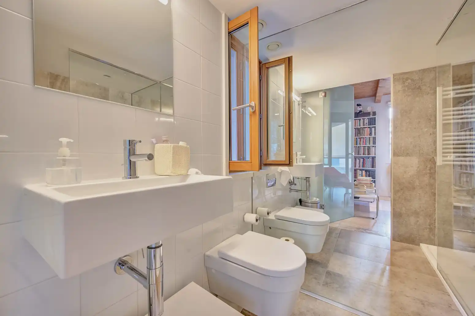 Baño de Casa adosada en venta en  Pamplona / Iruña con Calefacción, Jardín privado y Parquet