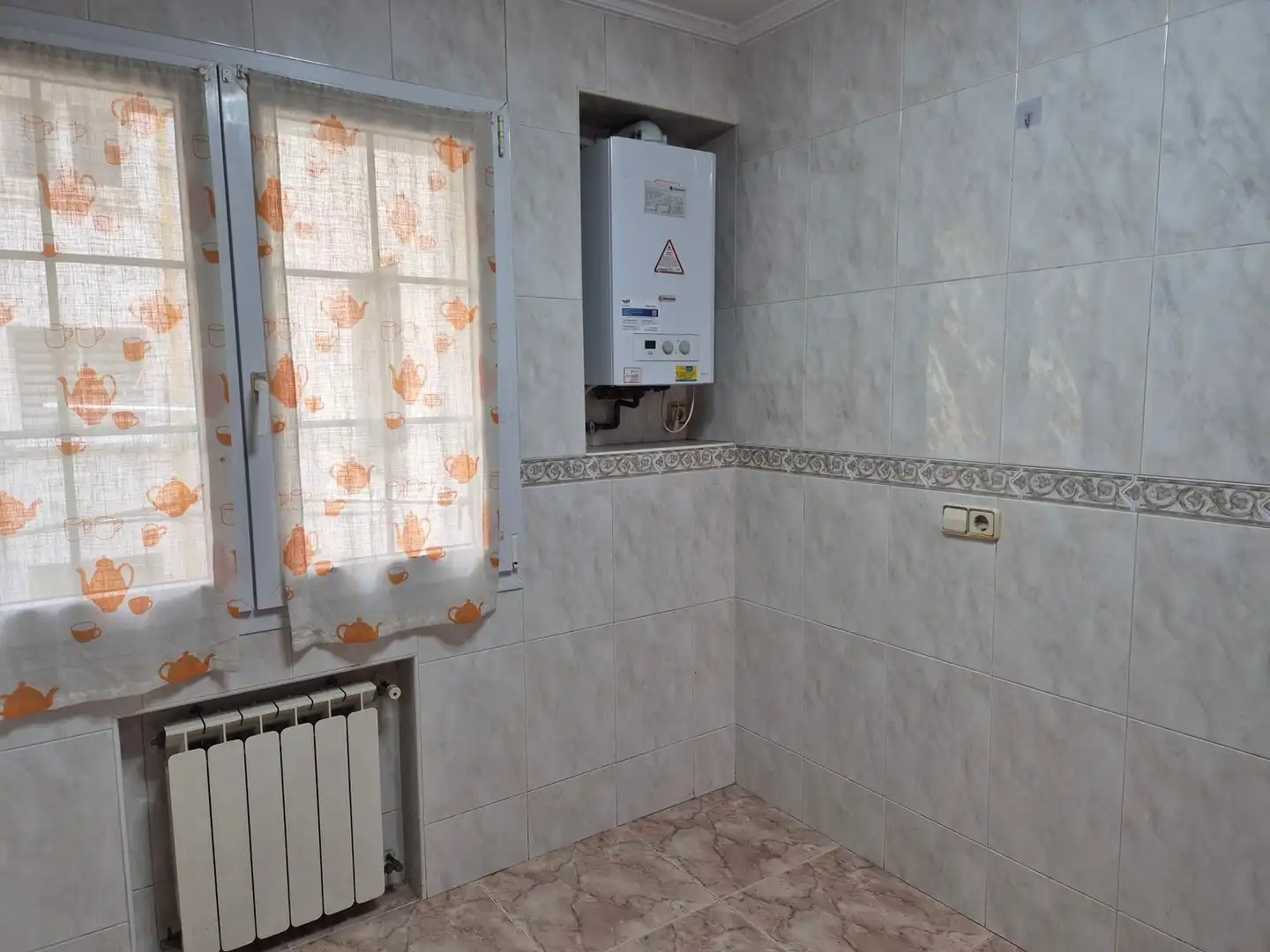 Badezimmer von Wohnung zum Verkauf in Gijón  mit Heizung und Schwimmbad