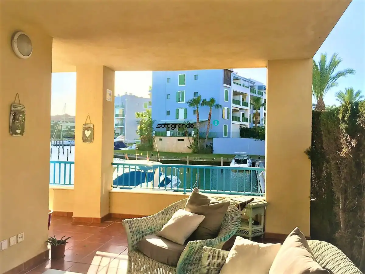 Terraza de Apartamento de alquiler en Sotogrande con Aire acondicionado, Calefacción y Terraza