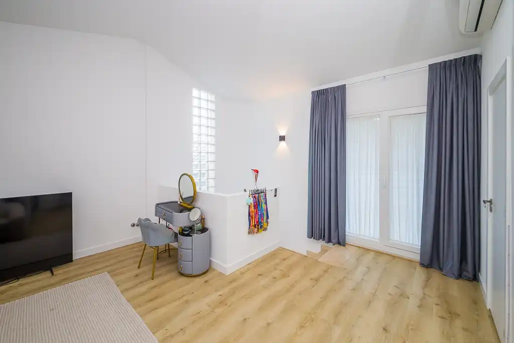 Reihenhaus mit Terrasse zum Verkauf in Carrer Hortènsia 4, imagen 27