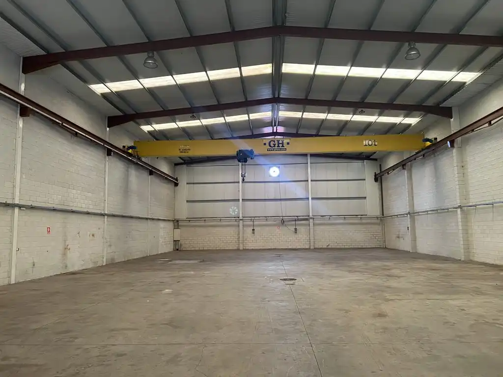 Nave industrial de alquiler en Begonte