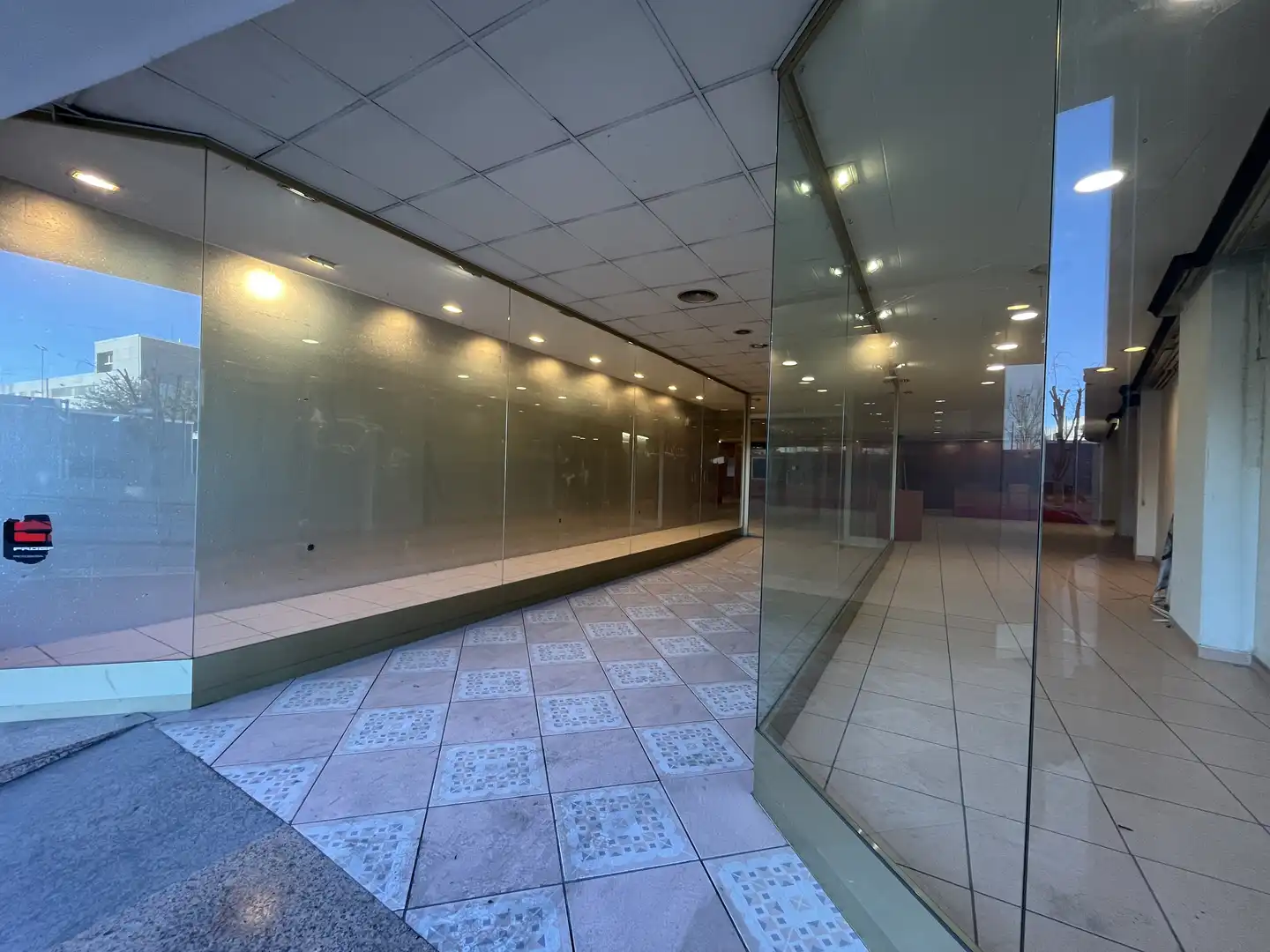 Commercial properties for rent in Manresa