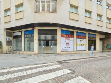 Local comercial en alquiler en Calle Honda 5